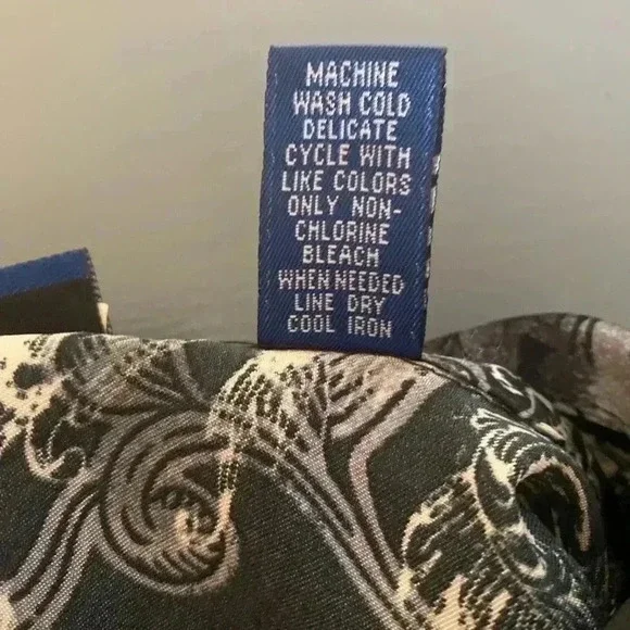 Karen Scott Black/White Long Sleeved Button Down Women’s Blouse Size XL - Picture 5 of 9